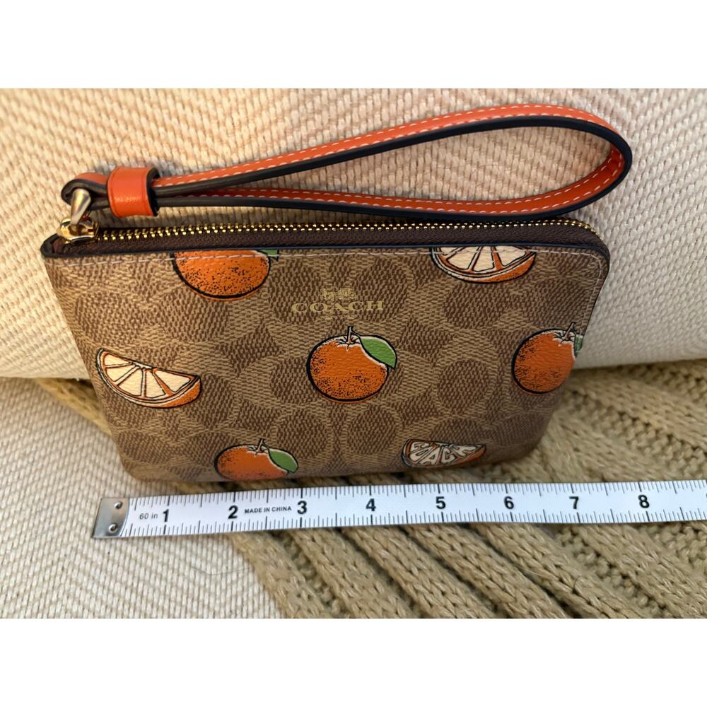 Coach Corner Zip Wristlet in Signature Canvas with Orange Print CBB82 - Picture 8 of 9